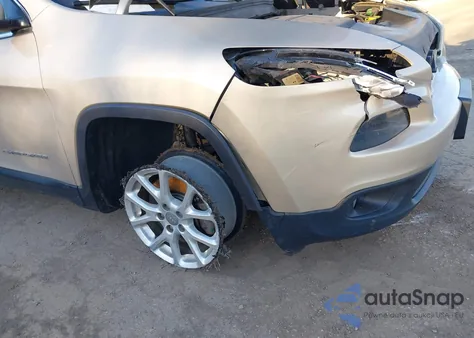 2014 Jeep Cherokee Latitude z USA, uszkodzony, nr VIN 1C4PJMCS0EW291734